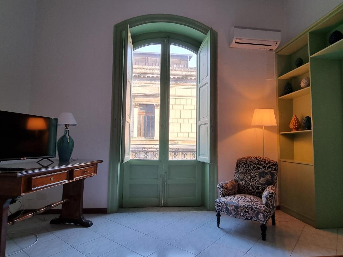 Piazza Politeama Apartment Palermo Bagian luar foto